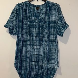 Green and white hatch print blouse